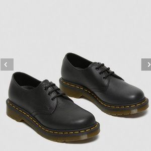 Leather oxford Doc martens!!